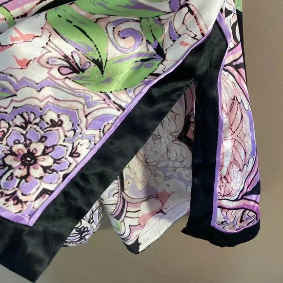 Bebe floral silk bamboo ring deep  v neck too - Picture 5 of 9